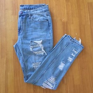 BDG— Slim Boyfriend Jeans